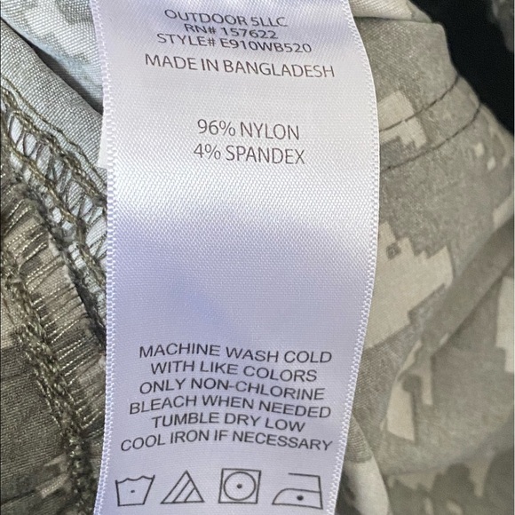 Eddie Bauer Shorts - Picture 4 of 5